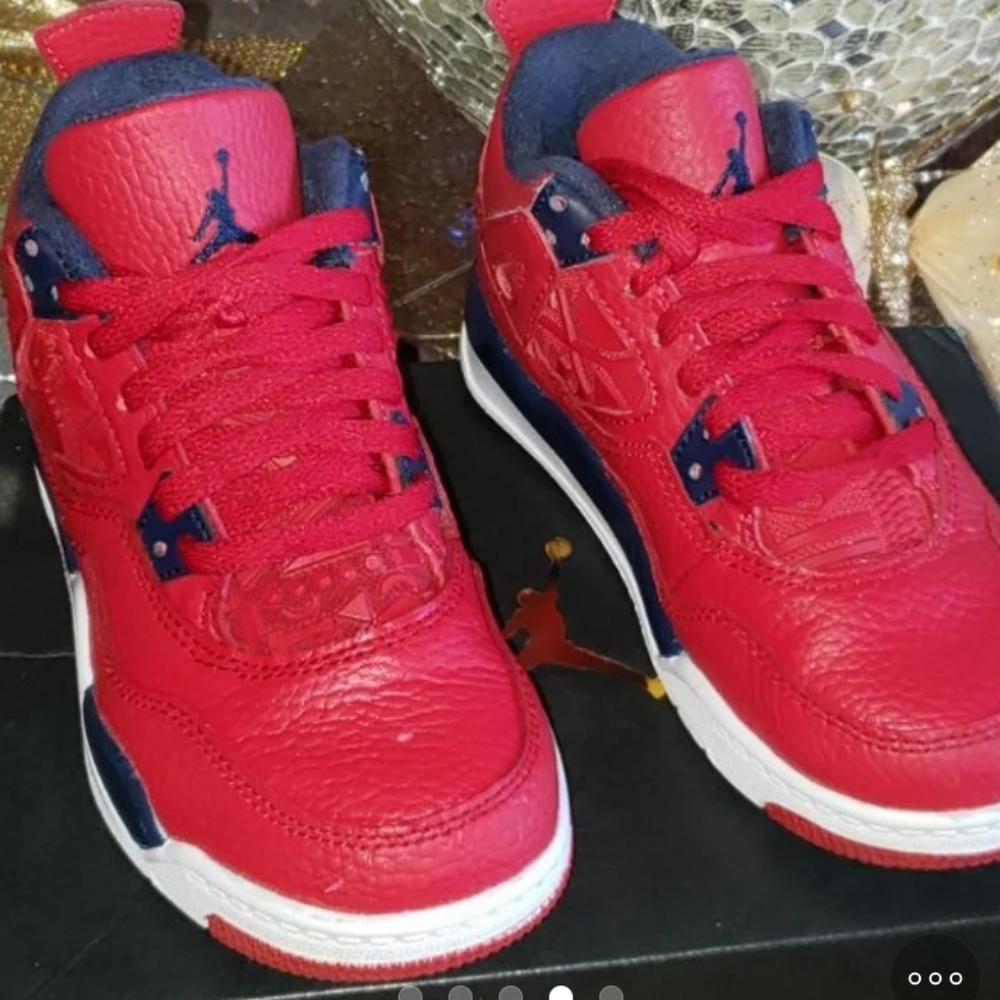 Jordan retro 4 kids